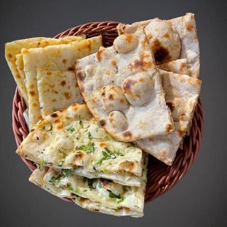 Cheese naan