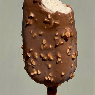 Фундук-молочний шоколад