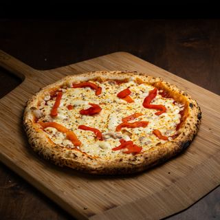 Pizza De Atún (Mediana)