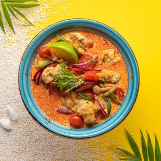 Том ям з куркою