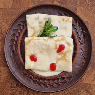 Млинці з сиром під згущеним молоком (2шт)