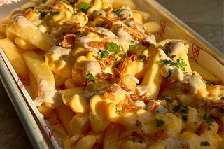 Cheesy fries [ Чізі фрайз] (350г)