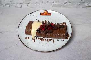 40. Black berry choco palačinka