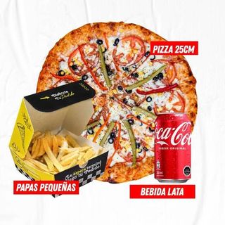 Oferta 3 — pizza pequeña con patata y bebida lata gratis