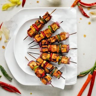 Тофу на шпажках