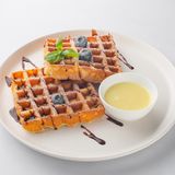 Бельгийские вафли со сгущенкой 