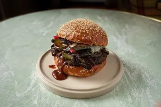 The V Burger