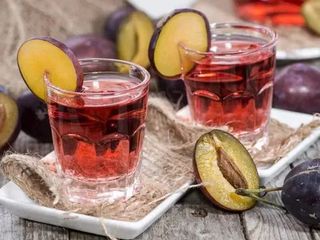 Вино Пані Слива (1л)