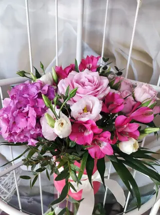 Aranjament Cutie Roz 