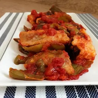 Bacalao Con Tomate