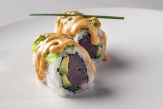 SPICY ATUN URAMAKI ( 4 PZS.)