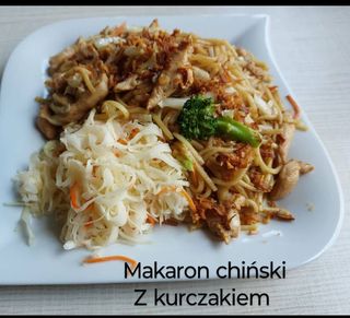 Makaron chiński z wołowiną