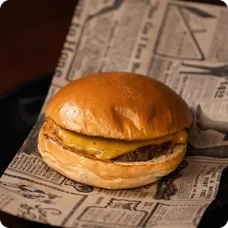 Hamburguesa La Clàssica (90 g.) / Cheeseburger Clásica de Ternera (90 g)