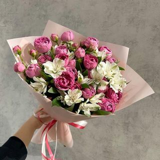 ასტრომერია და სპრეი ვარდები