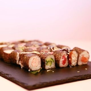 Макі асорті (40 шт, 550г)