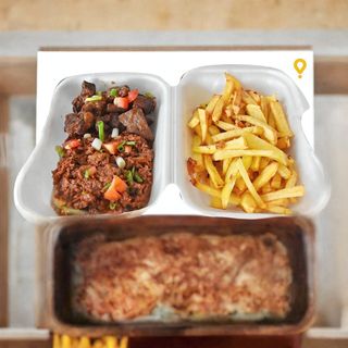 Frites avec Viande Hachée