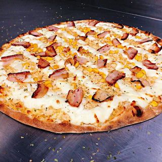 Pizza con bacon