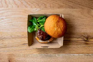 Hamburguesa Cantonesa