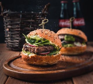 Menú Hamburguesa Clássica De Cabra