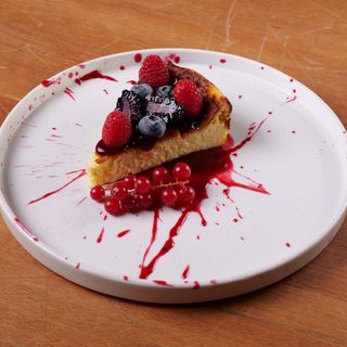 BASCA CHEESCAKE CON FRUTTI DI BOSCO