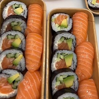 Combo sushi Nora 04  ( 8 unidad )