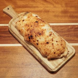 Panuozzo Napoletano Queso Y Panceta