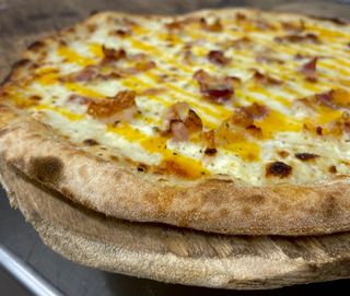Pizza Carbonara (Familiar)