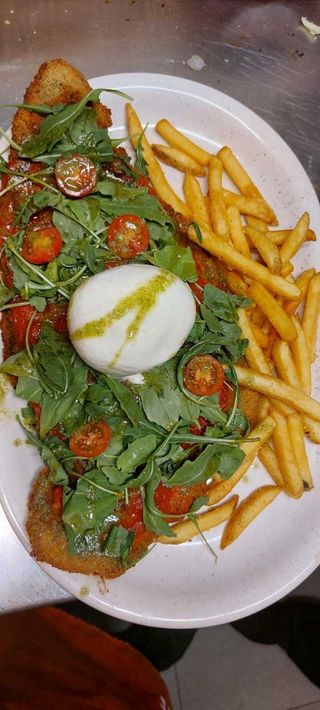 Milanesa Burrata Pollo