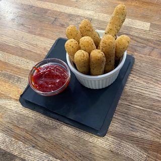 Bastones de mozzarella (9 unidades)