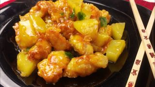 Pollo Con Salsa Piña