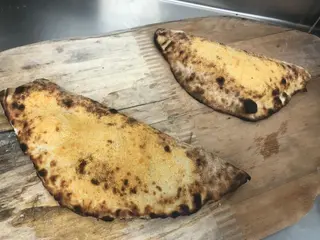 Calzone Al Gust