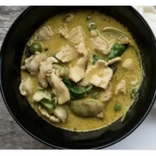 2. Pollo Al Curry Verde Tailandesa