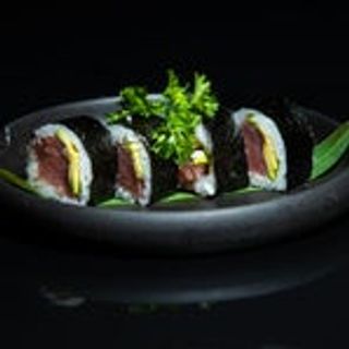 275 Maguro avocado