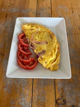 Omlet sa slaninom i šunkom