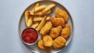 Nuggets e patatine - 6 pezzi