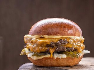 DOUBLE TROUBLE BURGER/ ДАБЛ ТРАБЛ БУРГЕР (450g)