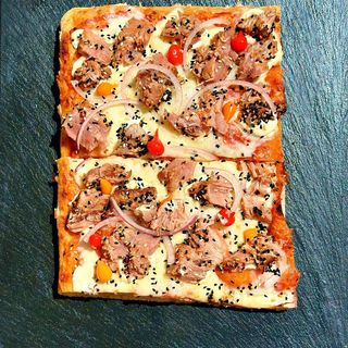 Pizza Ton Steak Medie