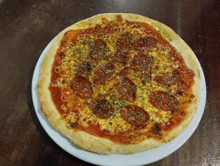 Pizza Pepperoni (Mediano)