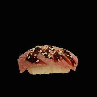 Nigiri tuna flambe