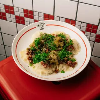 Pierogi mięsne z kiszonym 8szt. 440g
