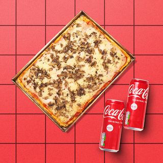 Capricciosa Detroit + 2x Coca-cola