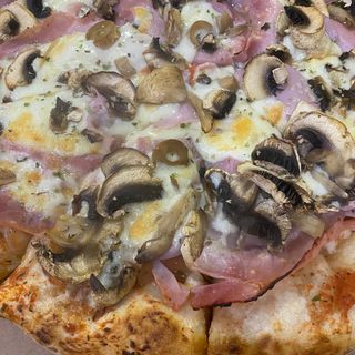 Pizza Carbonara (30 Cm.)