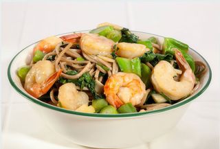 3. Ensalada Con Gambas