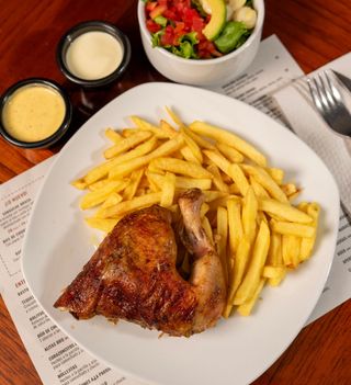 1/4 pollo a la brasa (para 1 persona)