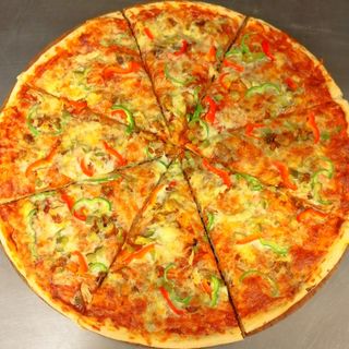 Фамилна пица Дюнер 50 см