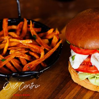 Italian Buffala Burger cu cartofi dulci