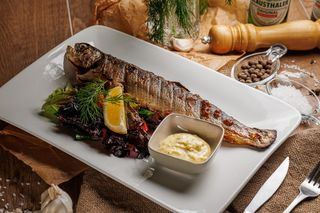 Форель с овощами (350г)