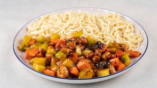 21. Chicken with peanuts and homemade noodles 宫保鸡丁拌面