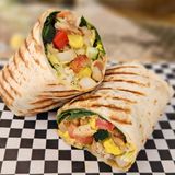 Wrap De Pollo Con Salsa Curry Y Chutney De Mango