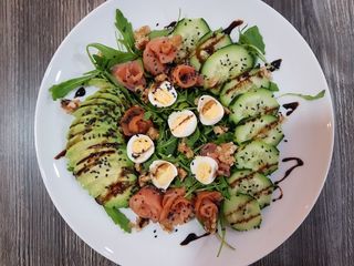 Ensalada De Salmón